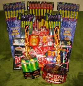 Nov 3 - Fireworks to Annoy the Neighbours © Antony N Britt (988x1024)